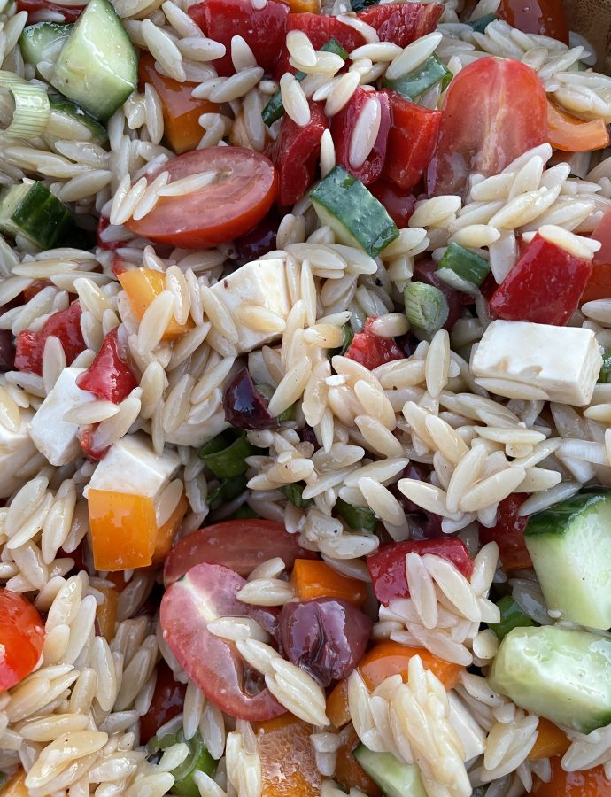 Griechischer Nudelsalat – perfekt zum Mitnehmen!